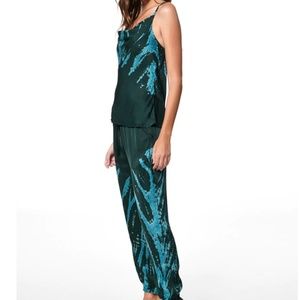 NWT Young Fabulous & Broke size S Silky Jogger Pants